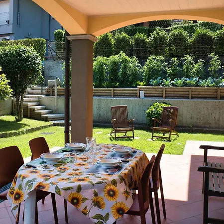 Grazia - Bilocale Con Vista E Giardino بافينو