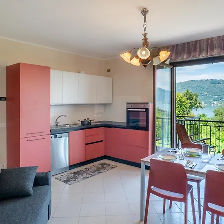 Grazia - Bilocale Con Vista E Giardino بافينو