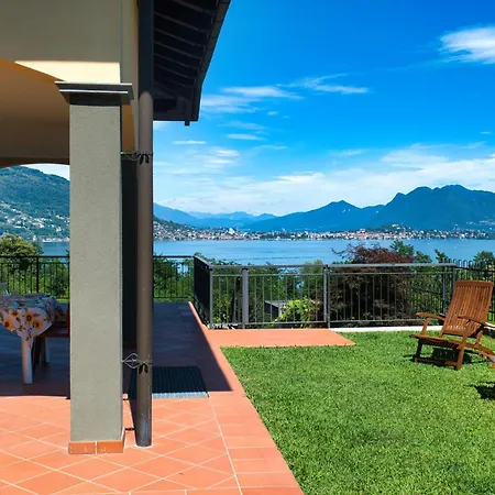 Grazia - Bilocale Con Vista E Giardino